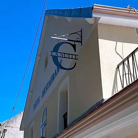 C La